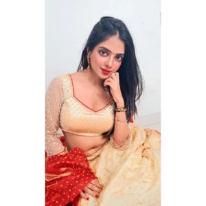 Khushi Dubey Bhojpuri Actress Picture