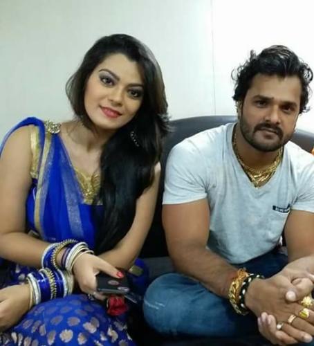 Nidhi Jha and Khesari Lal Yadav Image